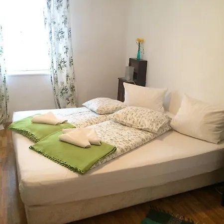 מלון Cityhotel Junger Fuchs *