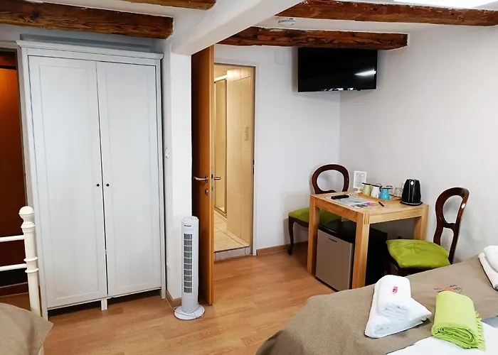 سيتيهوتيل يونغر فوكس فندق