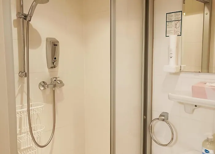 سيتيهوتيل يونغر فوكس فندق *